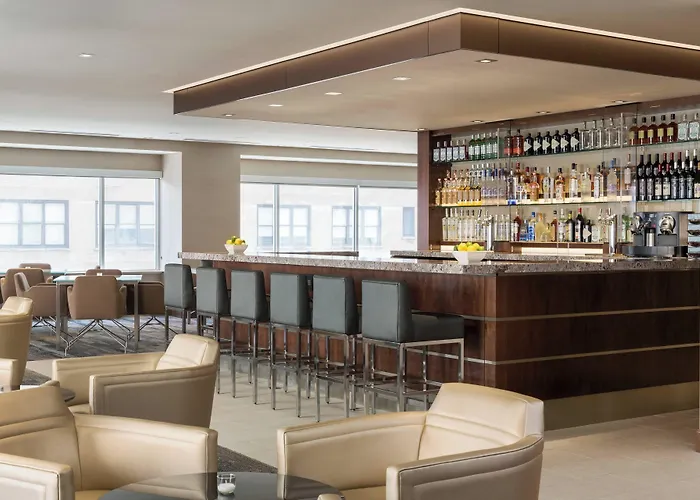 Ac Downtown 4*