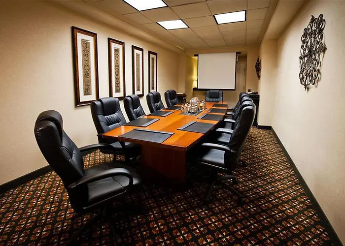 Ac Downtown Hotel 4*